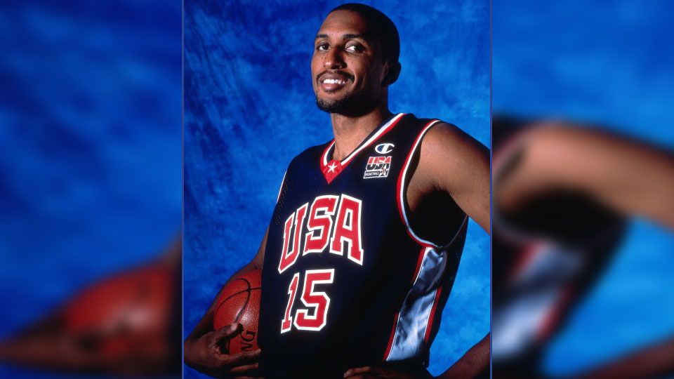 Shareef Abdur-Rahim saat memperkuat Timnas Amerika Serikat. Copyright: © Getty Images